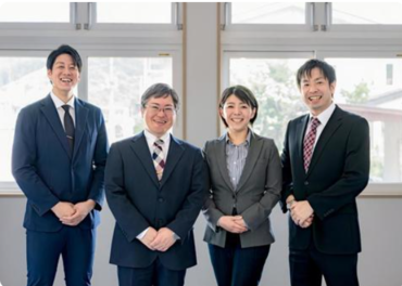 -●こんな方大歓迎!●-
基本的なPC操作ができる方大歓迎!前職で総務・労務などを行っていた経験なども活かせる職場です!