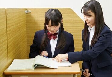 週1日・1コマからOK!学校やサークルと両立しやすい柔軟シフト★自分のペースで無理なく働けます♪