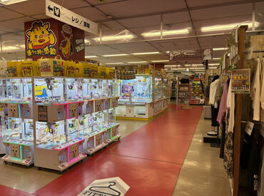 アミューズメント部門では景品補充や配置替えなど！クレーンゲームなど楽しんでもらえるようにお店作りができちゃいます♪