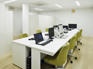 SNS運用やECサイトの経験を活かせます!
もちろん未経験の方でも大歓迎♪
簡単な業務から始めていきましょう◎