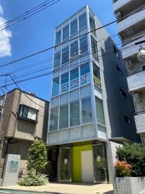 キレイなオフィスで働けます♪