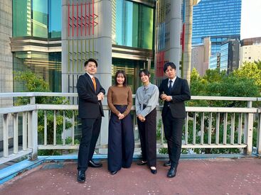 株式会社グラスト 大阪オフィス大阪第三ビル支店(umd-茨木_アイドル_6) 【20～30代活躍中☆】
シフトは私生活優先でokだから、学校と両立している大学生多数◎
安心できる“仲間”だって沢山できますよ