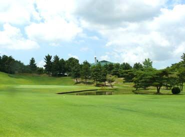 岡山金陵カントリークラブ 仕事が終わった後は…無料でゴルフの練習ができちゃいます！
バイトのついでに自分のゴルフの腕もレベルアップ☆