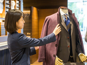 FUTURE SUIT TECHNOLOGY イオンモール大和郡山店[5702] AI採寸を活用した未来型オーダースーツブランド♪
新しいブランドの立ち上げを一緒に楽しみましょう！