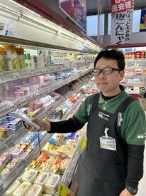 勤務後にそのままお買い物ができるのも魅力★
今日の夕飯は何にしようかな…?
などなど!業務スーパーだからの特典ですよ!