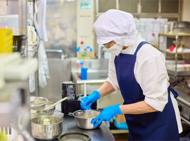 富士産業株式会社 (介護老人保健施設　羽生の丘オーベルジュ) 《医療・福祉分野に携われるお仕事》
安定してムリなく働ける◎
「おいしかった！」の言葉で毎日頑張れます♪