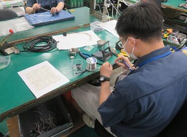 ＼未経験でも大歓迎です！／
スタッフのほとんどが未経験スタート！
資格取得支援制度、最大年2回の昇給制度も♪