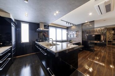 私服・ネイル・ピアス自由!
オシャレも楽しみながら副収入GET