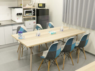 作業はモクモクとしていますが、
休憩中はハンドメイドの話で盛り上がることも♪
同じ趣味を持つ友達ができるかも＊