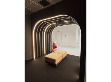 誰もが憧れるジュエリーを扱う企業で
バイト時間は特別な時間に♪知識がなくても大丈夫です!!