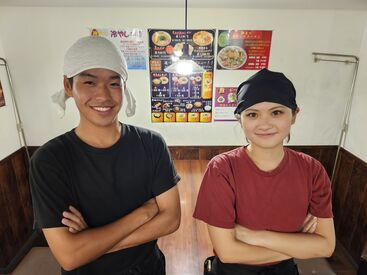 熟成麺屋　神来　西院本店 ”熟成麵屋” 神来でスタッフ募集♪
スタッフ同士仲良しで明るい雰囲気♪