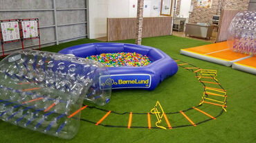 就労継続支援Ｂ型事業所　ボンド チームワークが自慢の職場です。
プライベートの話も気軽にできる、フランクな雰囲気なので、新人さんもすぐに馴染めますよ！