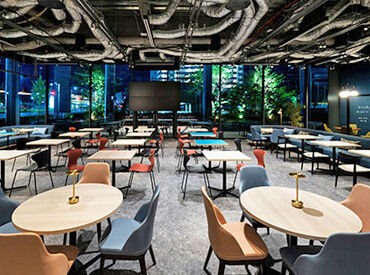 ほとんどのスタッフが未経験からのスタートでした★
優しい先輩ばかりだから、いつだって気軽に相談もできちゃいます♪