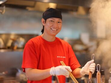 丸源ラーメン 福生店 ★丸源STAFF大募集★
ラーメンつくるって難しそう…？ご安心を!!
未経験からはじめた先輩も多数◎
簡単なことから教えます☆