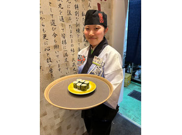 あなたの都合に合わせてシフトを調整！
相談していただければ、
急なシフト変更でも大丈夫です★"