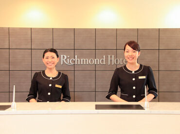 リッチモンドホテル長崎思案橋 憧れのホテル業界にチャレンジ*。
ほとんどが未経験スタートです！
接客スキルやマナーなど、
働きながら学べることがたくさん♪
