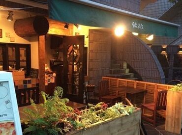 ＜まかないもあり＞
メニューにあるものなら何でもオーダーOK！
人気店のパスタがお得に食べられる特典付き♪