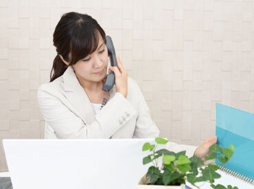 車・バイク・自転車通勤もOKです☆
無料駐車場・駐輪場あり！