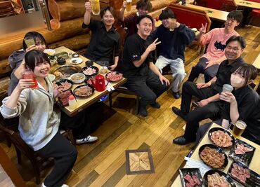 焼肉　羅生門 たまに皆でワイワイ、まかない焼肉を食べます◎
好きな時間に食べられます！焼肉好き歓迎！
無煙だからニオイも気になりません♪