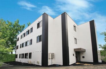 看護小規模多機能型居宅介護 花織ひらつか（株式会社日本アメニティライフ協会） ≪人も時間の流れも"穏やか"*≫
休み希望が言いやすいのも
人間関係が良いからこそです♪*
※写真はイメージ