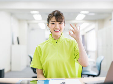 スタッフ同士の仲が良く、質問もしやすい環境です♪
困ったときはすぐに相談できるから安心して働けます★