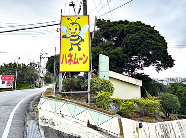 服装や髪型も自由＆ネイルやピアスもOK！
いつも通りのあなたで、自分らしく働ける環境です◎