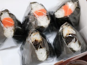 WEB登録OK！
履歴書不要だから、
まずはお気軽にご応募ください！