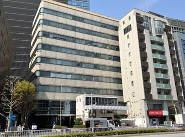 アズマビルサービス株式会社（※春日駅エリア） ★清掃のお仕事が未経験の方も大歓迎★
難しい作業はなし！先輩がしっかりサポートします◎
※写真はイメージ