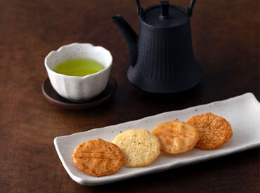 ＜あなたの采配で和菓子店をもっと魅力に！＞
自分の考えを活かせるお仕事です◎