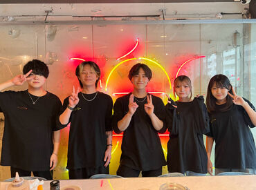 居酒屋FUNFAN 中目黒駅から徒歩5分の駅チカ＆シフト自由★
自分らしく働ける居酒屋バイト♪髪色自由/ピアス・ネイルもOK！