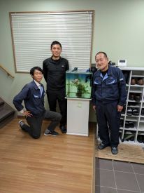 お客様先への訪問だけでなく、
見積作成や手配業務も担当◎
ずっと外回りではないので、バランスよく働けます！