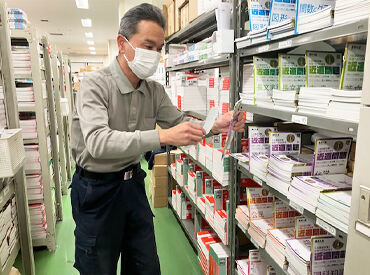 株式会社きんぶん図書 1月下旬から4月末までの勤務もOK！

西鉄バス停　マリンメッセ前近く♪
＼未経験さん歓迎／
仕分けや検品が中心、簡単作業◎
