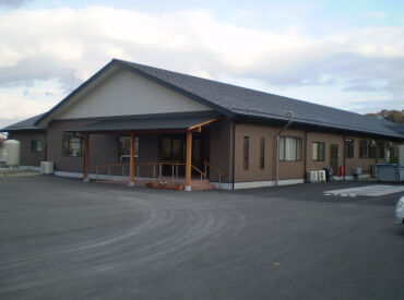 あさかの杜ケアコミュニティそよ風 ＼正規フルタイム社員の募集です！／
30～50代を中心に、全世代のスタッフ在籍！
世代を超えて、自然と打ち解けられる職場です＊