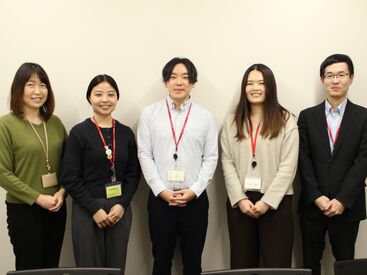 ＼オフィスカジュアルOK／
ネイルやピアスも業務に支障のない範囲であればOKです♪
