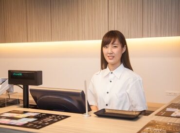 GRAN CYBER CAFE BAGUS 高田馬場店 スタイリッシュでオシャレな新Styleインターネットカフェ★
女性からも人気のお洒落な店内で心地よく働けます♪