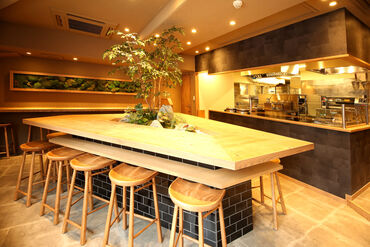 山下本気うどん　渋谷並木橋店 未経験・バイトデビューの方も大歓迎★
マニュアル＆サポート充実で安心して働けます♪