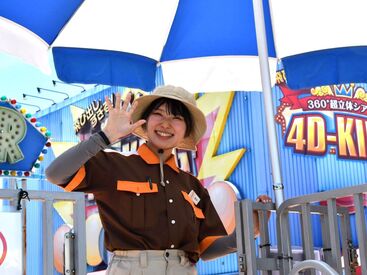 学生さん活躍中!学業の合間や長期のお休み中に
ガッツリ働いてお小遣い稼ぎができちゃいます♪
新しいお友だちもできるかも?