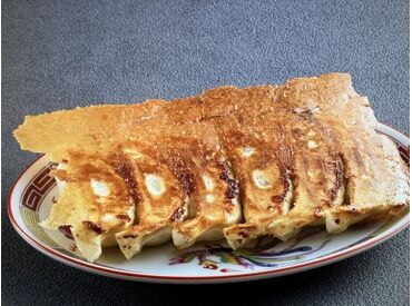 「初飲食バイト」でも安心♪
研修に特別チカラを入れています!
自信を持ってバイトができるよう、
全力でサポートします★