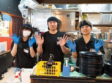 "ラーメン"に拘っているから、メニュー数は少なめ♪
覚えることが少ないので、スグに慣れるハズ★