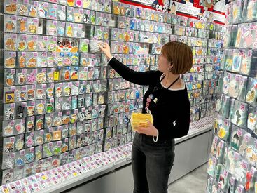 B-SIDE LABEL 広島店 興味がある方はデザインの勉強ができたり、
ステッカーの制作や商品開発やイベントの企画にも参加できます！