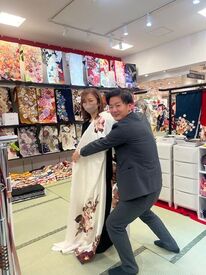 たから弥住道店（京阪百貨店すみのどう店2F） 単発なのでサクッとお小遣いが欲しい方にオススメ！
しかも簡単なのに高収入♪
給料は即現金手渡し☆
経験や資格も必要ナシ！