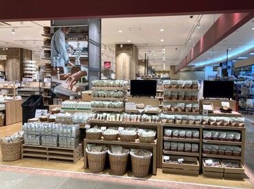 無印良品 ゆめタウン武雄 お店を一緒につくってくださる方♪*
"無印が好き" "接客が好き"
まずはそんなキッカケでもOK◎