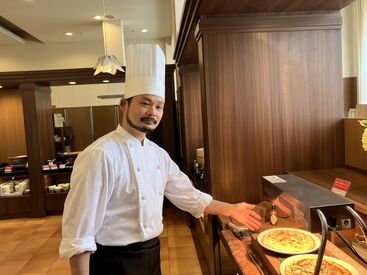 バイキング・コース料理など…
様々な形態の料理に携われます！
一から丁寧にお教えするのでまずは気軽にご応募くださいね♪
