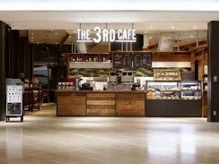 THE 3RD CAFE by Standard Coffee 10代～50代迄、幅広い年代の方積極採用中！
研修もしっかり整っていますのでご安心を！
まずは、ご応募お待ちしております！