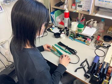 株式会社サニープレイス　静岡支店 ＊社会保険完備
＊交通費支給
＊有給休暇
などなど…
福利厚生もしっかり整っています！