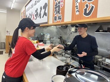 一魂家 彦根店 未経験スタート大歓迎！
飲食の知識やノウハウは
入社してから身につければOK！
好奇心旺盛な方、大歓迎です