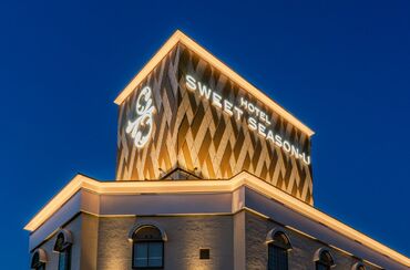 ホテルスイートシーズン-U　※6月21日NEW OPEN 新しいホテルでオープニングスタッフ大募集★
髪色・ネイル・すっぴん勤務もOK！自分らしく働けます♪