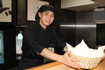 ＼こだわりの食材と落ち着いた空間／
大人なお店でゆったりとした雰囲気♪
将来役立つ丁寧な所作がきっと身に付きます◎