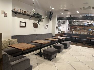 髪型/髪色自由!
オシャレを楽しみながら、
自分らしいスタイルで働けます◎