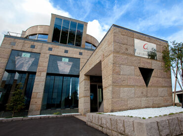 ＼効率よく稼ぎたい方必見／
時給1550円～だから、短期間でもガッツリ稼げます！
夜勤希望の方は、嬉しい夜食手当あり♪